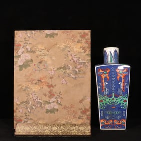 A Rare Blue and White Doucai Beast-Face Pattern Vase,With Vertical Scroll Painting on Silk