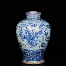 A Rare Blue and White Auspicious Cloud and Phoenix Pattern Vase