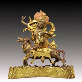 A Solemn Gilt Bronze Statue of Auspicious Heavenly Mother