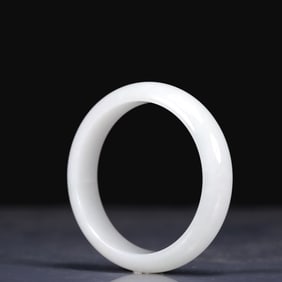 A Precious Natural Jadeite Bracelets