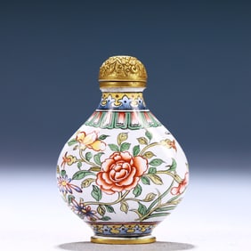 An Exquisite Painted Enamel Flower and Butterfly Pattern Snuff Bottle