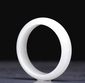 A Precious Natural Jadeite Bracelets