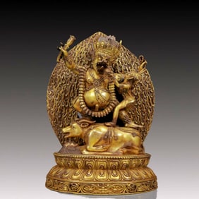 A Solemn Gilt Bronze Statue of Vajra