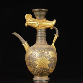 An Exquisite Gilt Silver Flower Pattern Ewer