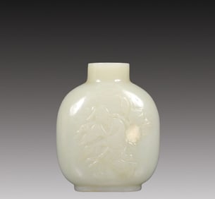 A Precious White Jade 'Figure' Snuff Bottle