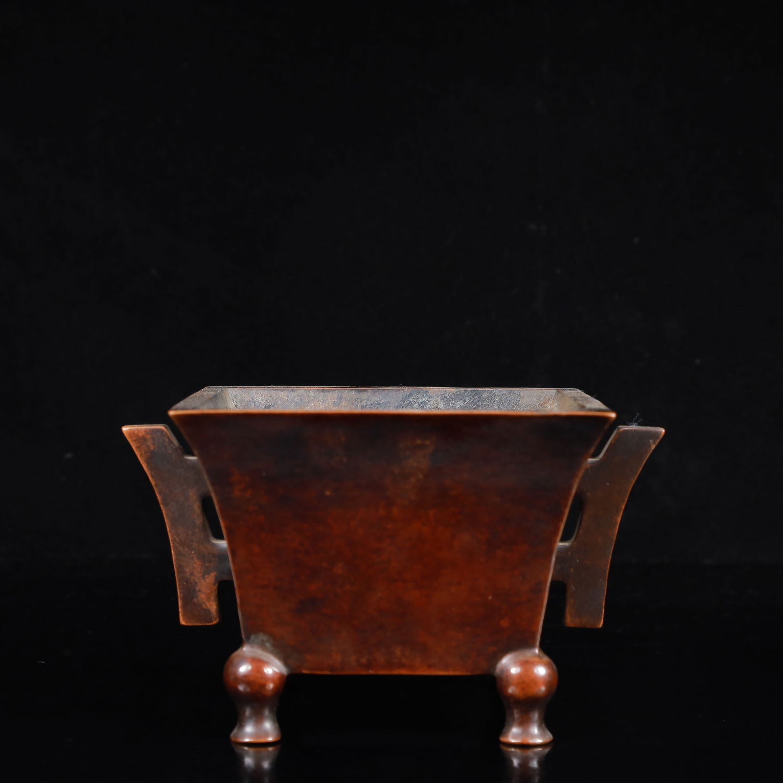 A Rare Bronze Double-Ears Censer (1 of 7)