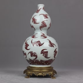 An Exquisite Underglaze-Red Bats Pattern Inlaid Bronze Gourd-Shaped Vase