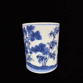 An Exquisite Blue and White Pine,Bamboo and Plum Blossom Pattern Brush Pot