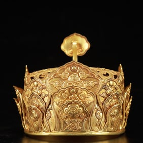 An Exquisite Gilt Bronze Auspicious Cloud Pattern Hat,Inlaid Gems