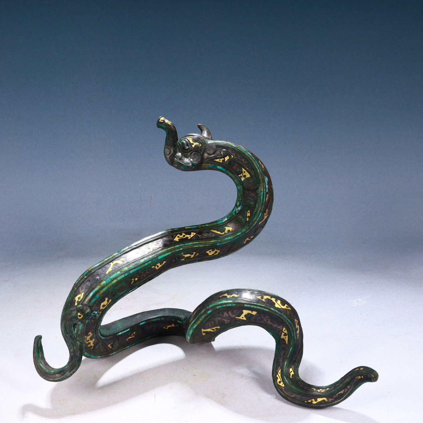 An Archaic Bronze Inlaid Gold Snake Ornament,Inlaid Turquoise - 7