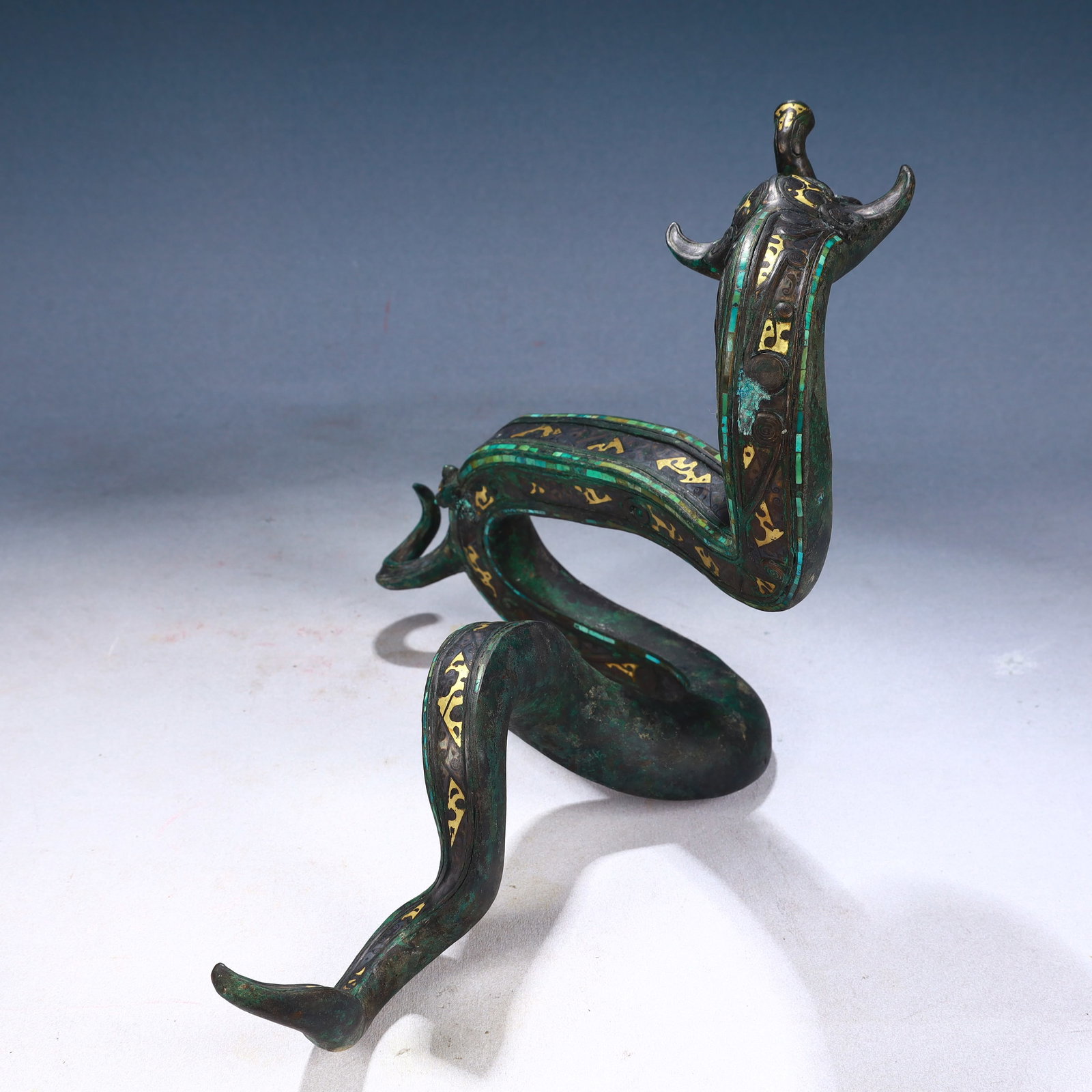 An Archaic Bronze Inlaid Gold Snake Ornament,Inlaid Turquoise - 9
