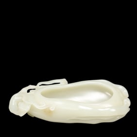 An Exquisite Greenish Jade Bergamot Brush Washer