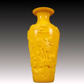 A Precious Coloured glaze Yellow Glazed Flower Pattern Vase