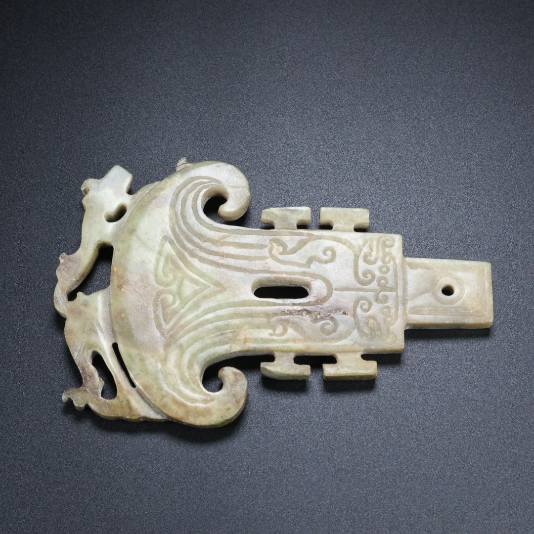 An Exquisite White Jade Chi-Dragon Pattern Ornament - 9