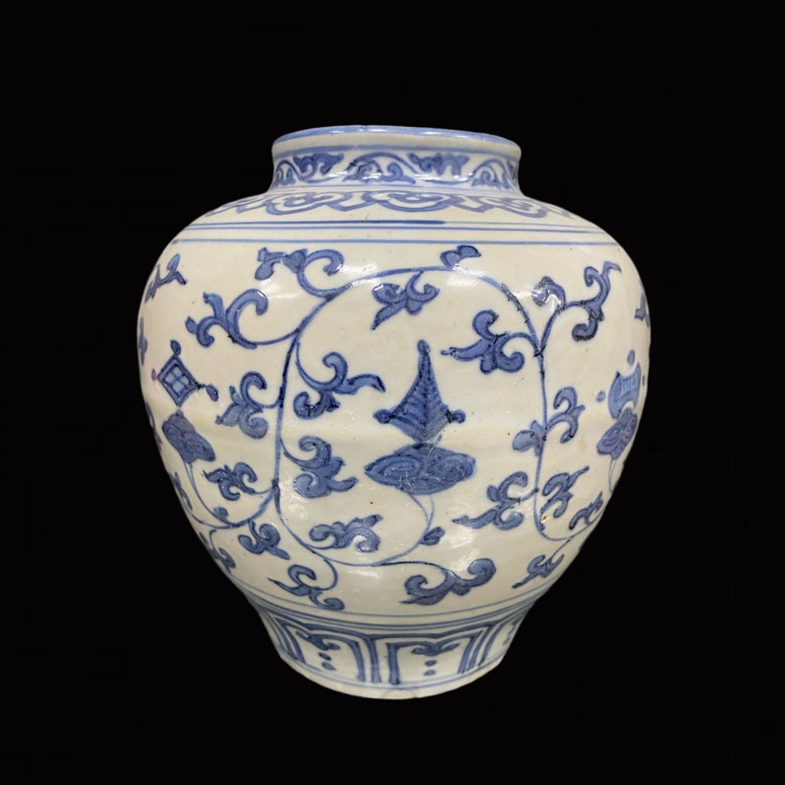 An Exquisite Blue and White Auspicious Cloud Pattern Jar - 3