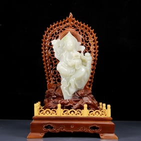 An Exquisite White Jade Avalokitesvara Ornament