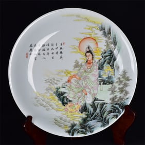 An Exquisite Famille-Rose Statue of Avalokitesvara Plate,with Poem