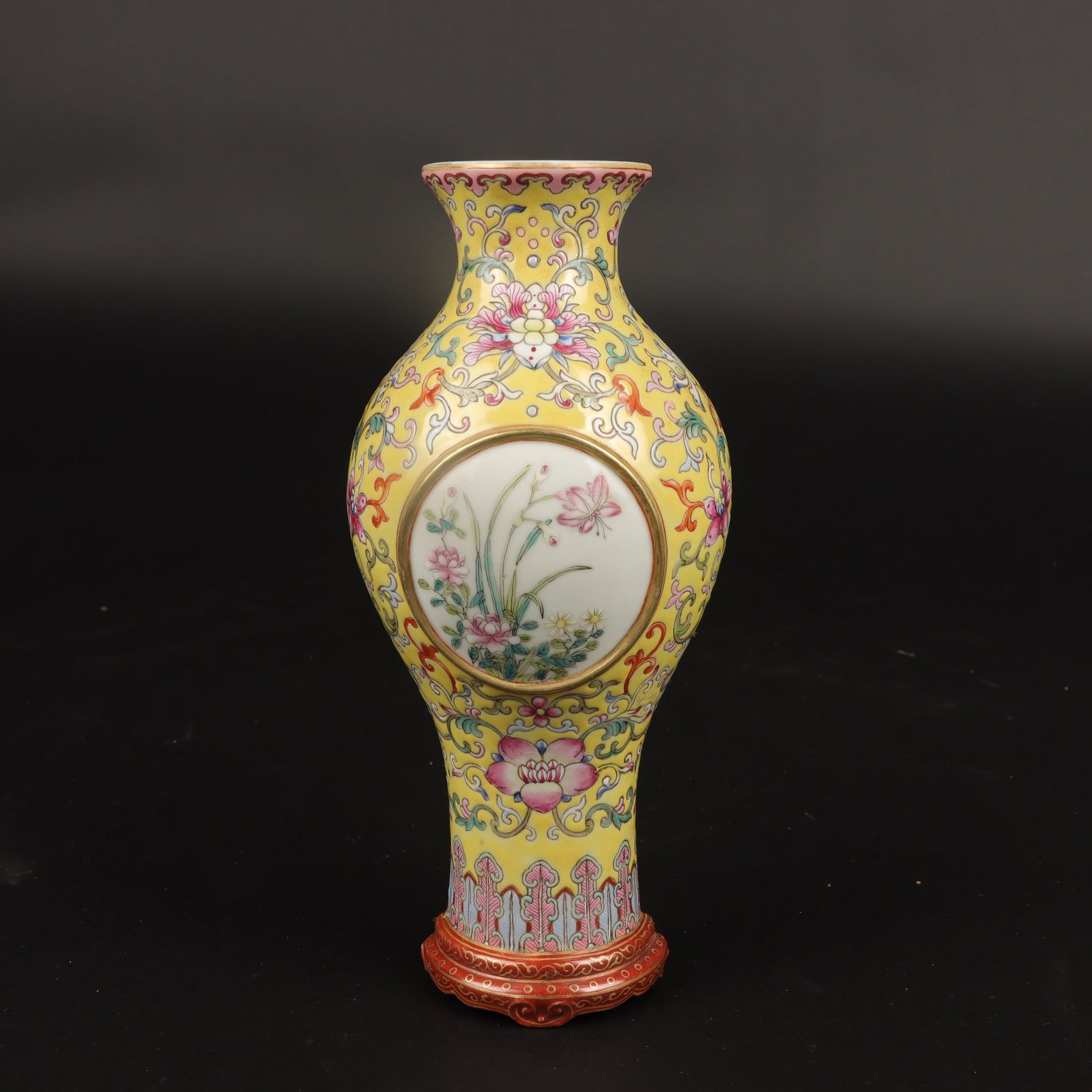 A Pair of Exquisite Famille-Rose Yellow Ground Flower Pattern Vases: A Pair of Exquisite Famille-Rose Yellow Ground Flower Pattern Vases,Qing Dynasty,China,Qianlong Six-Character Mark,Size:7.5inx3.4in 