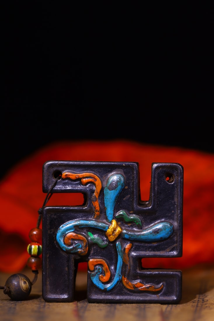 A Rare Meteorite Cloisonne Inlaid Dzi Bead and Turquoise Ornament: A Rare Meteorite Cloisonne Inlaid Dzi Bead and Turquoise Ornament,Qing Dynasty,China,Size:3inx3in,Weight:160g 