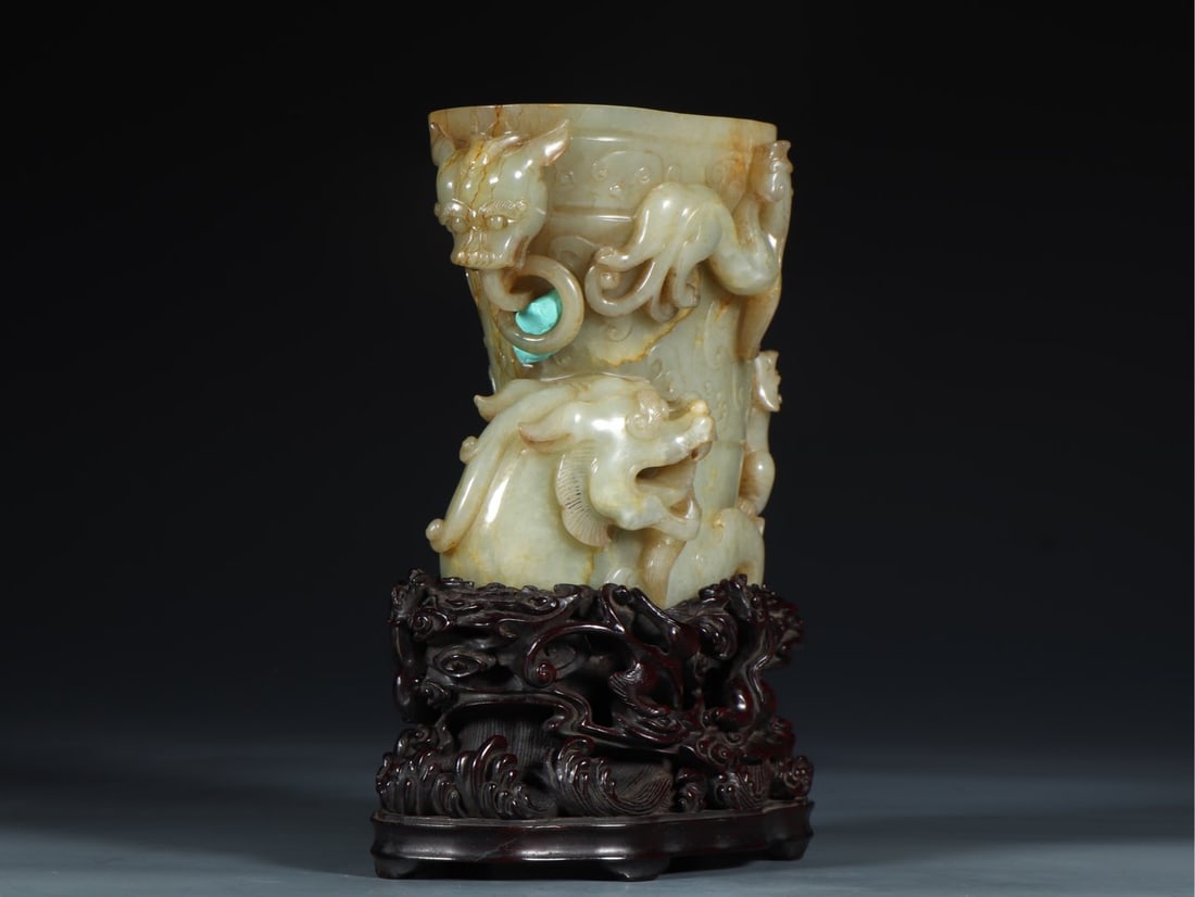 A Fine White Jade Auspicious Beast Pattern Cup - 2