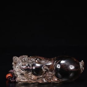 An Exquisite Crystal Auspicious Beast Pendant