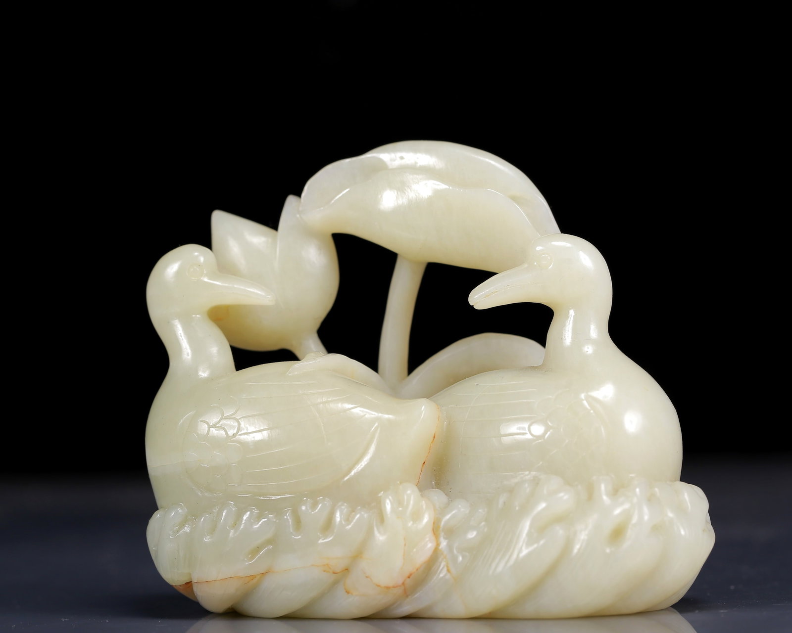 An Exquisite White Jade Duck Ornament (1 of 9)