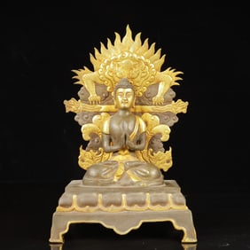An Exquisite Gilt Silver Statue of Sakyamuni