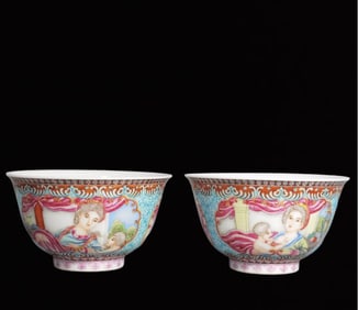 A Pair of Exquisite Enamel Figure and Story Pattern Bowls