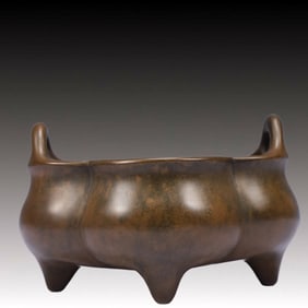 An Exquisite Bronze Double-Ears and Four Legs Censer,Qing Dynasty, China,With