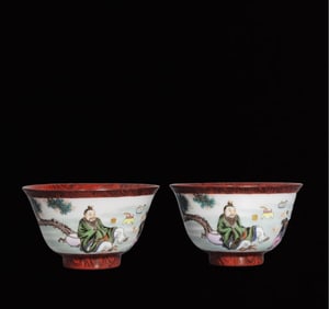 A Pair of Exquisite Imitation Wood Grain Glazed Famille-Rose Figure and Story Pattern Cups