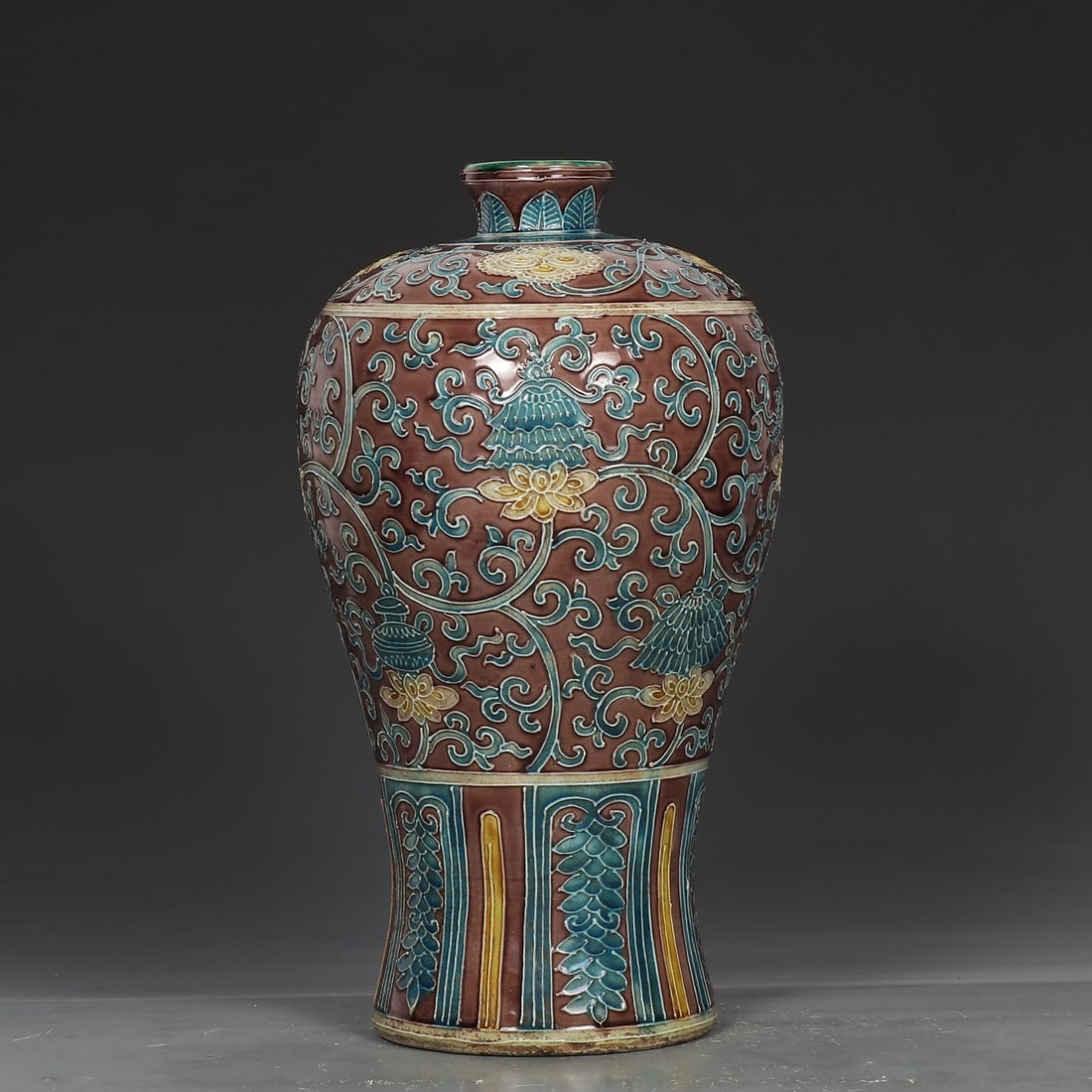 An Exquisite Fahua Ware Lotus Pattern Vase (1 of 8)