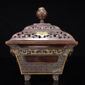 A Rare Gilt Bronze Chi-Dragon Pattern Lion-Ears Censer