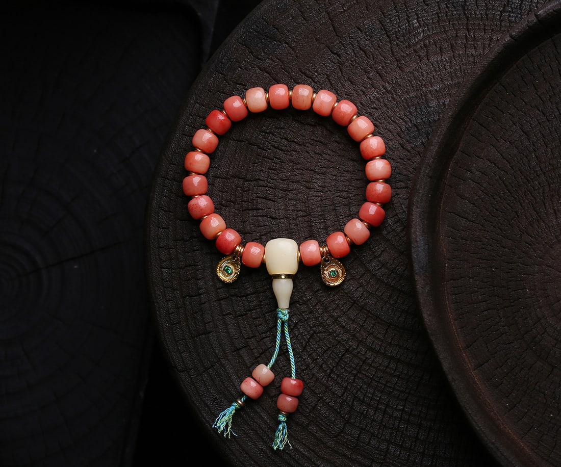 An Exquisite Agate Bracelets - 5