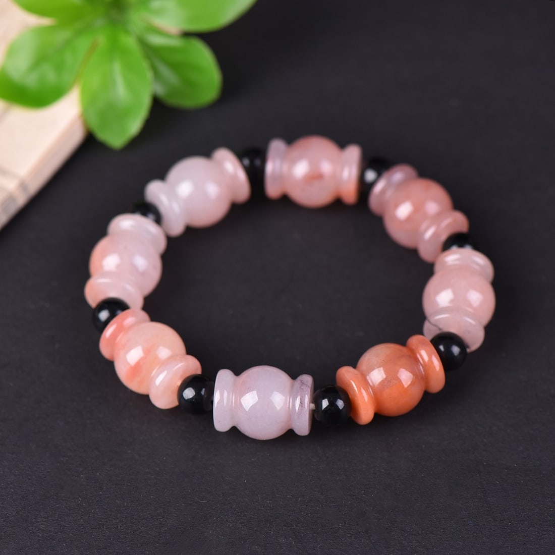 An Exquisite Jadeite Bracelets - 2