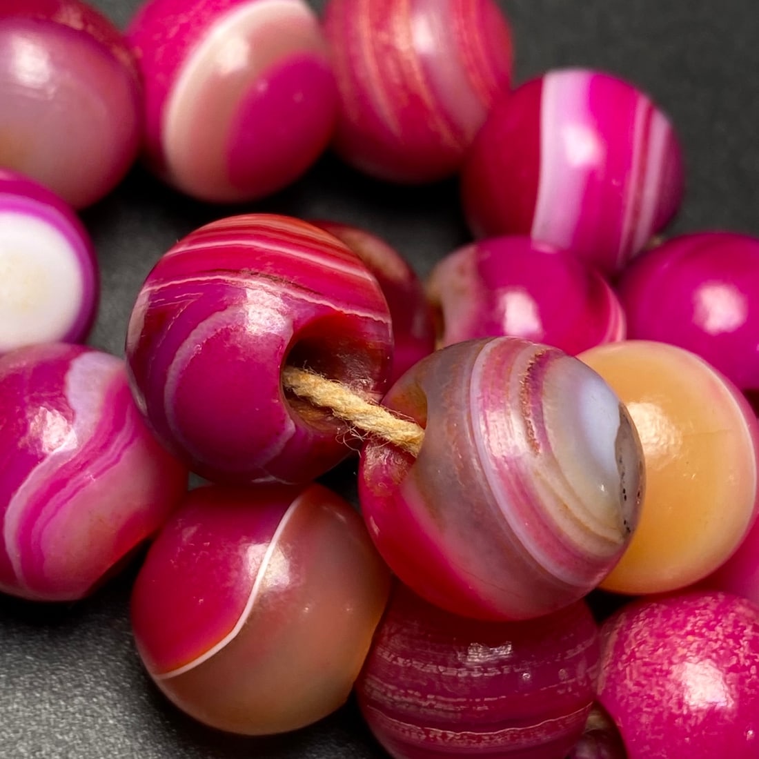 A Precious Agate Bracelets - 9