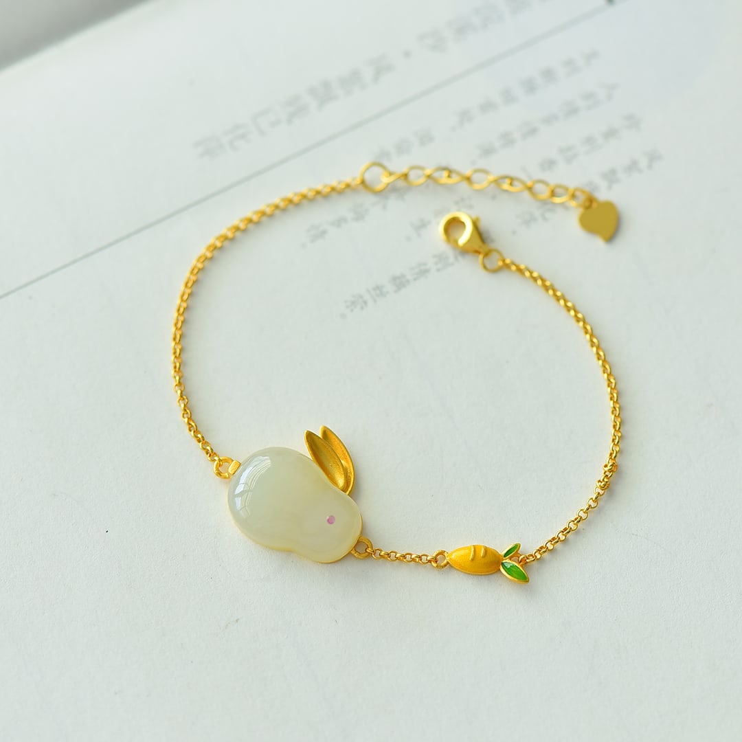 An Exquisite Sterling Silver-Gold Plated Inlaid White Jade Enamel Bracelet: An Exquisite Sterling Silver-Gold Plated Inlaid White Jade Enamel Bracelet,Size:0.5inx0.7in 纯银镀金镶白玉珐琅手链
