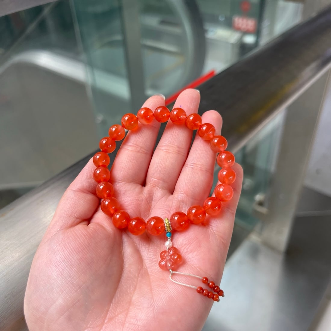 An Exquisite Agate Bracelets - 5