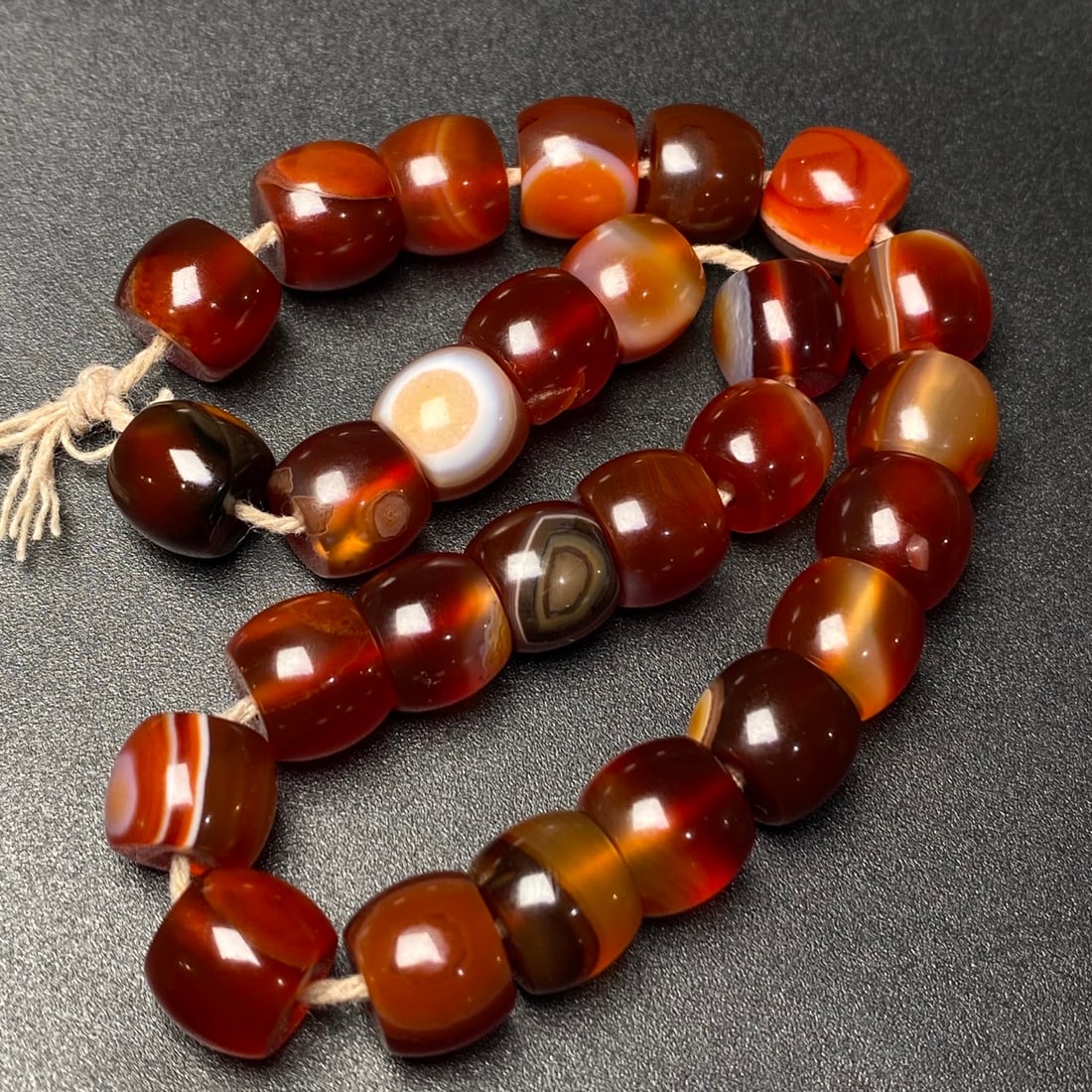 A Precious Agate Bracelets - 2