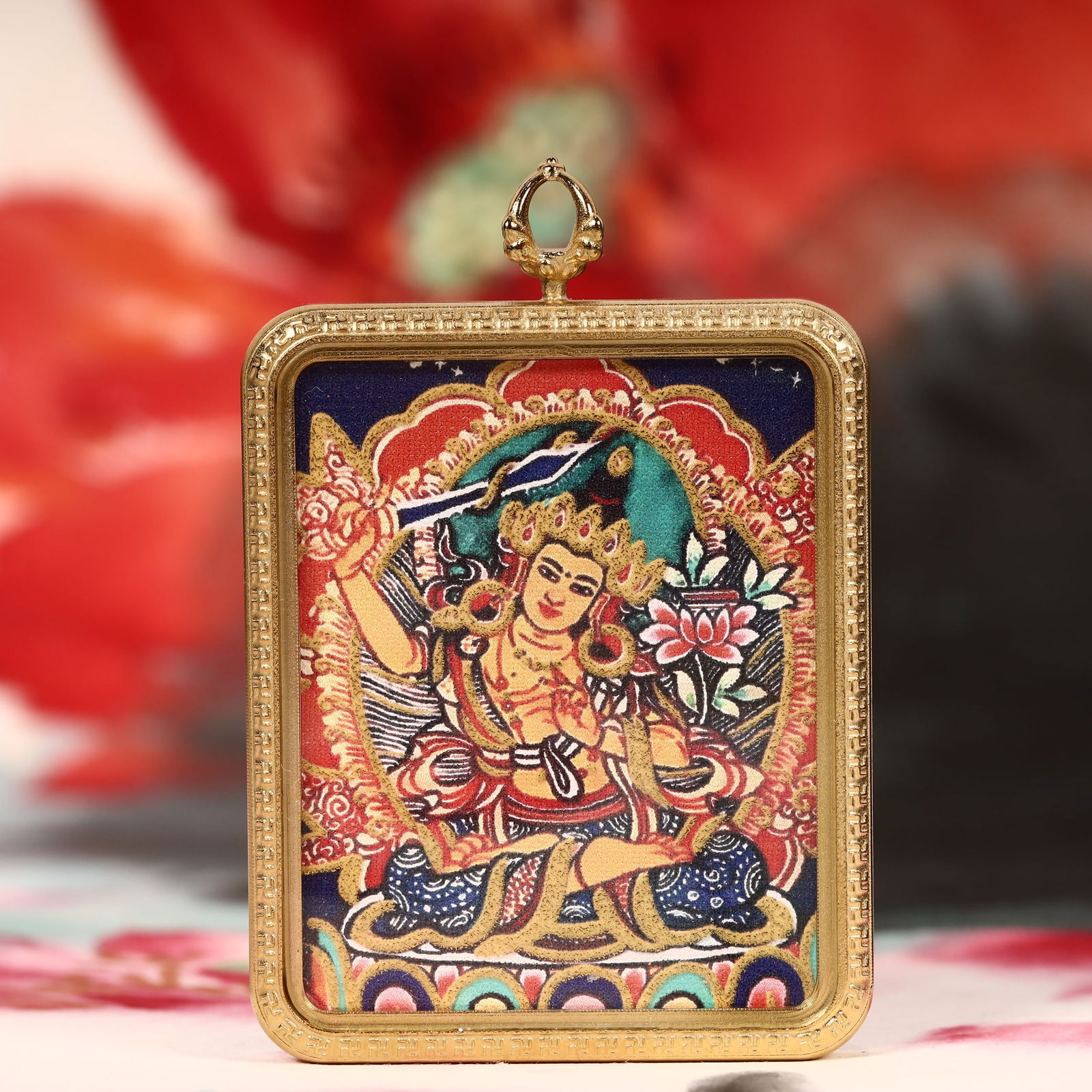 An Exquisite Painted Color Statue of Manjusri Tangka: An Exquisite Painted Color Statue of Manjusri Tangka,Size:2inx2.8in 彩绘文殊菩萨像唐卡