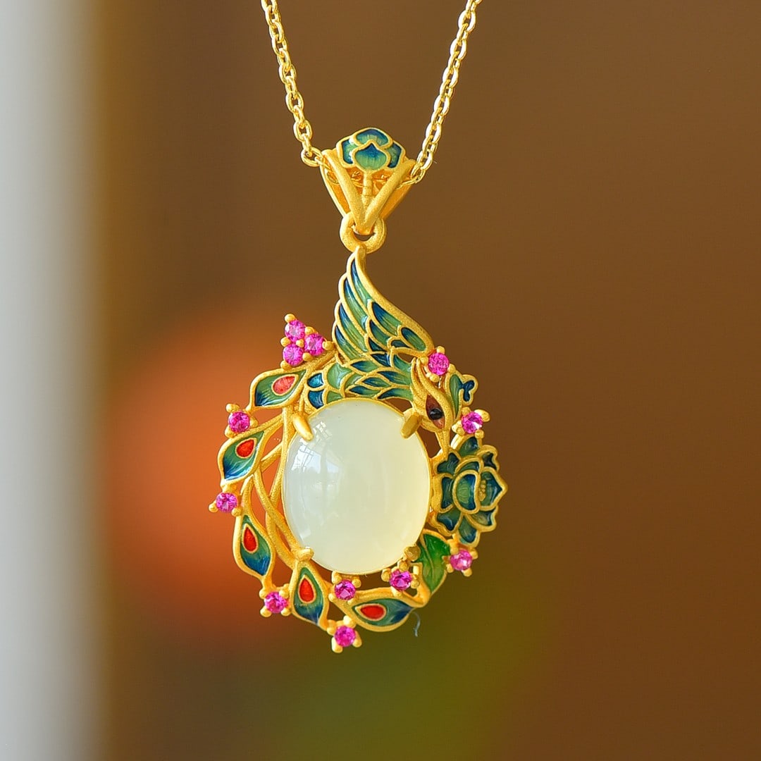 An Exquisite Sterling Silver-Gold Plated Inlaid White Jade Enamel Pendant: An Exquisite Sterling Silver-Gold Plated Inlaid White Jade Enamel Pendant 纯银镀金镶白玉珐琅吊坠