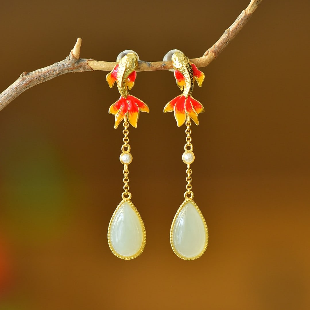 A Pair of Exquisite Sterling Silver-Gold Plated Inlaid White Jade Earrings: A Pair of Exquisite Sterling Silver-Gold Plated Inlaid White Jade Earrings 一对纯银镀金镶白玉耳环