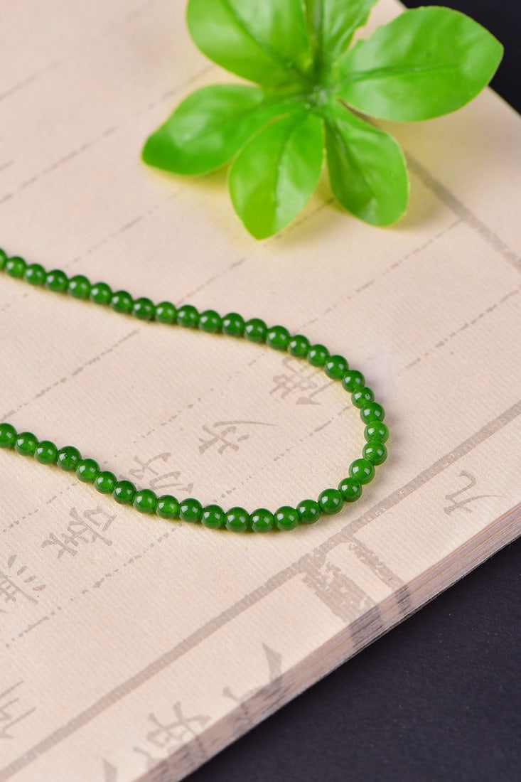 An Exquisite Jasper Jade Pendant: An Exquisite Jasper Pendant,Size:0.2inx0.2in 碧玉挂件