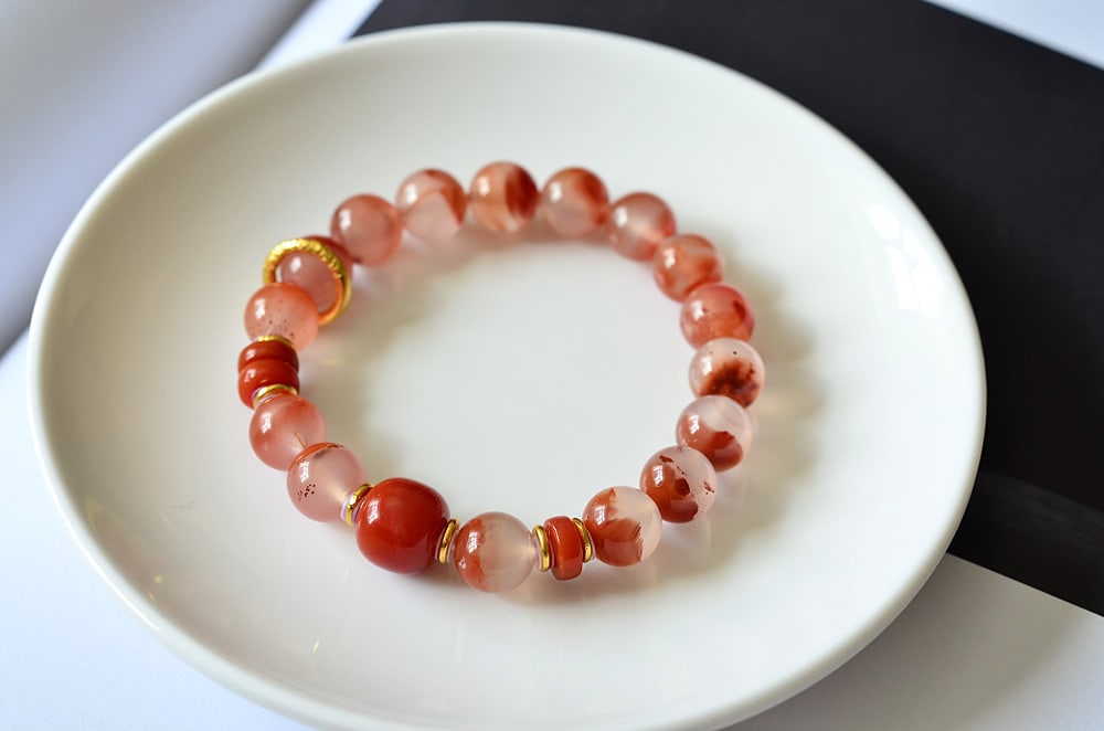 An Exquisite Agate Bracelets - 3