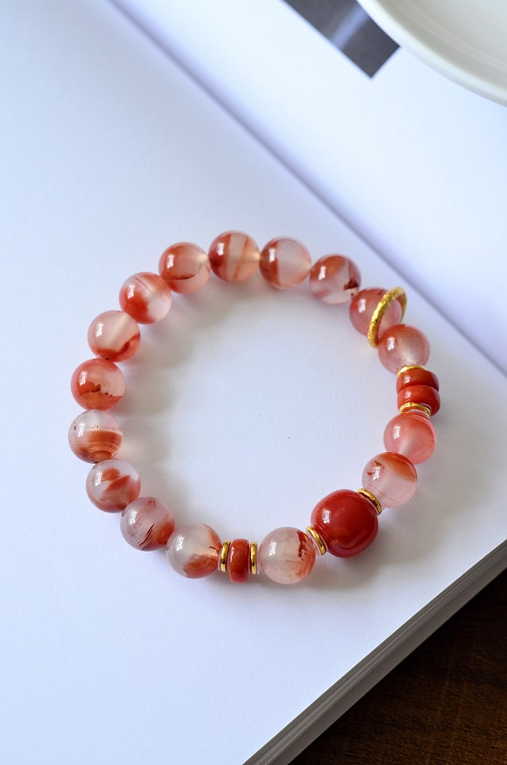 An Exquisite Agate Bracelets - 6