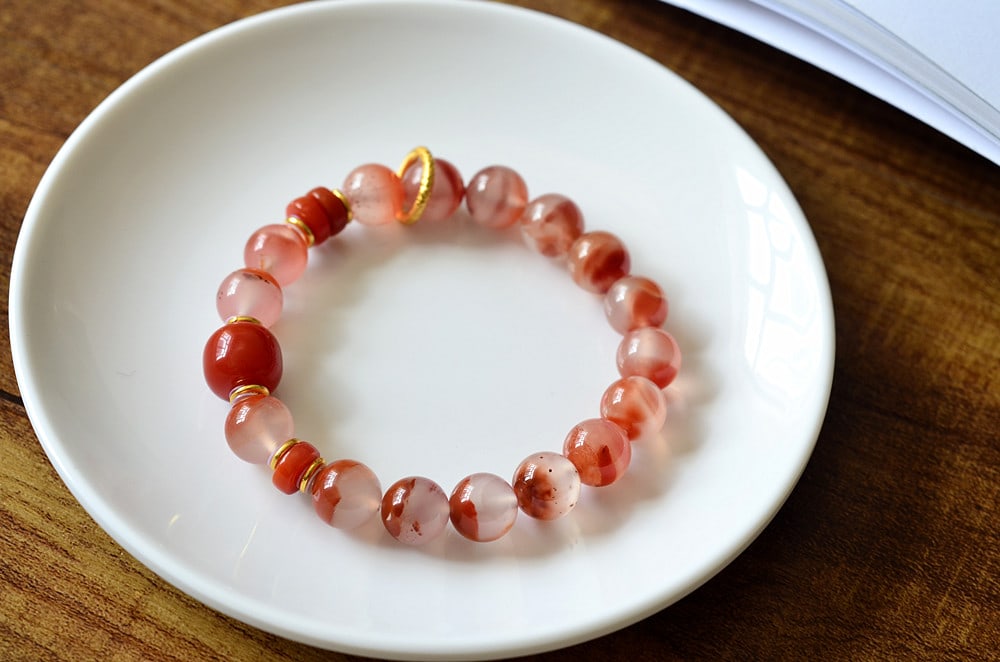 An Exquisite Agate Bracelets - 8
