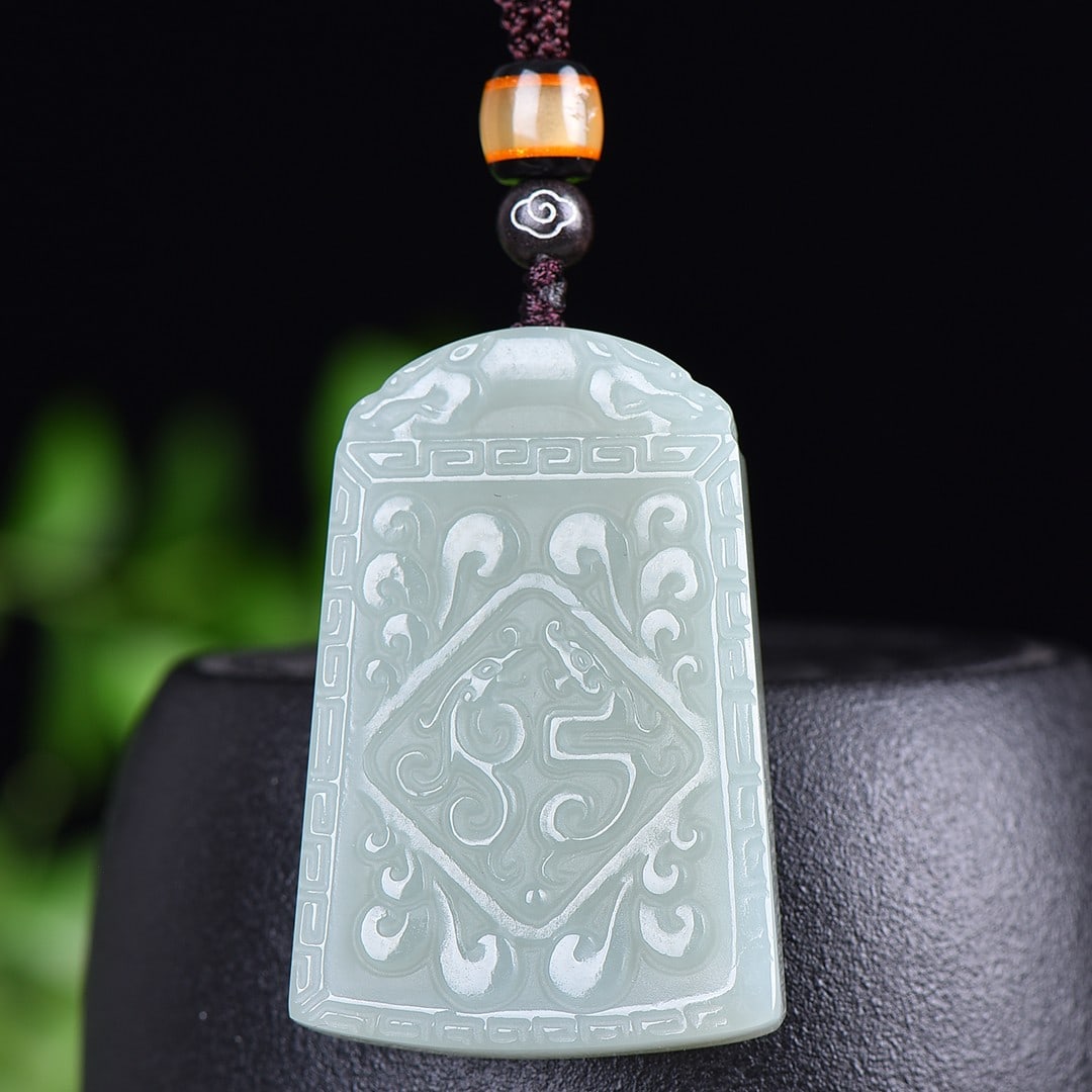An Exquisite White Jade Dragon and Phoenix Pattern Pendant: An Exquisite White Jade Dragon and Phoenix Pattern Pendant,Size:1.2inx1.9in 白玉龙凤纹挂件