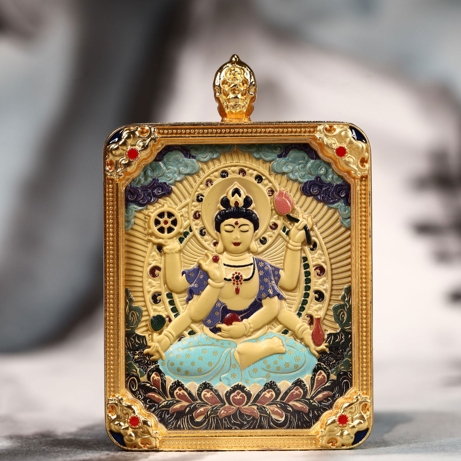 An Exquisite Painted Color Statue of Six-Armed Guanyin Tangka: An Exquisite Painted Color Statue of Six-Armed Guanyin Tangka,Size:2inx2.8in 彩绘六臂观音像唐卡