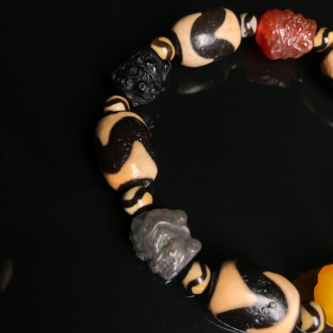 A Precious Agate Bracelets - 7