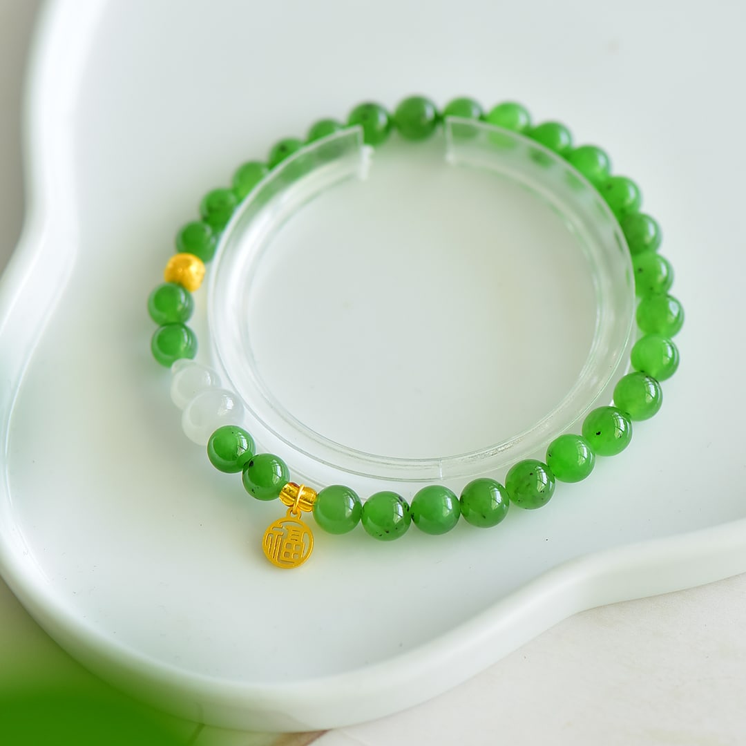 An Exquisite Jasper Bracelets: An Exquisite Jasper Bracelets,Size:0.2inx0.2in 碧玉手链