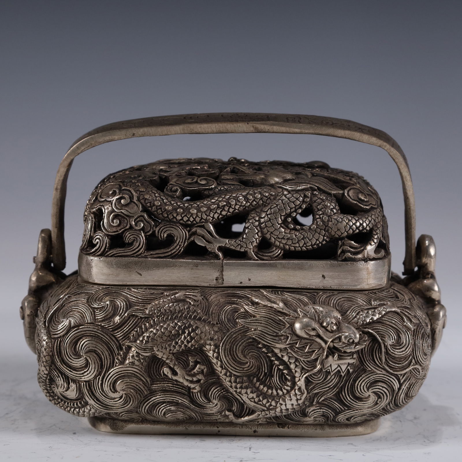 An Exquisite Silver-plated Dragon Pattern Handwarmer - 5